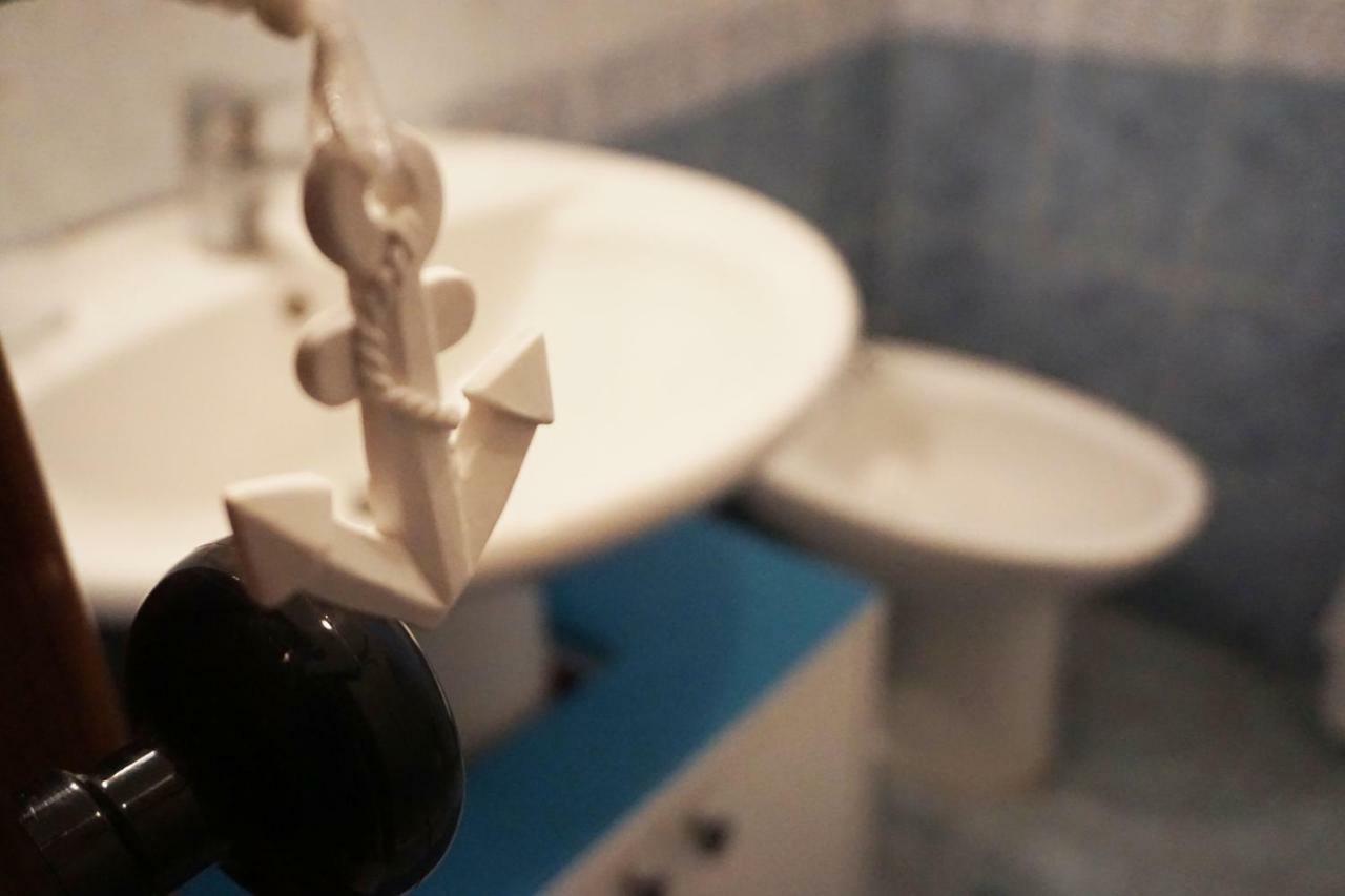 Blue Sea Apartment Ачи Кастело Екстериор снимка