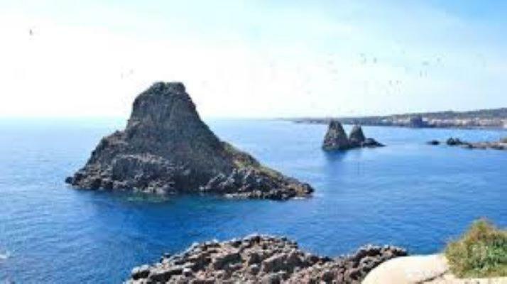 Blue Sea Apartment Ачи Кастело Екстериор снимка