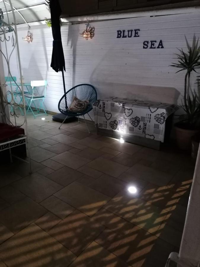 Blue Sea Apartment Ачи Кастело Екстериор снимка
